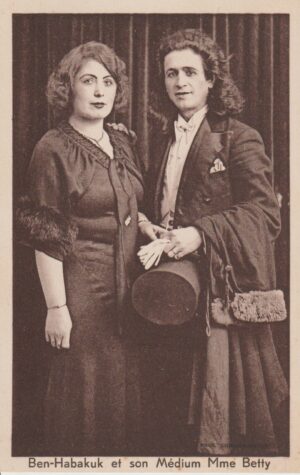 Ben-Habakuk et son Médium Mme Betty